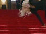 Promo Voice: Christina Aguilera roteante guerriera