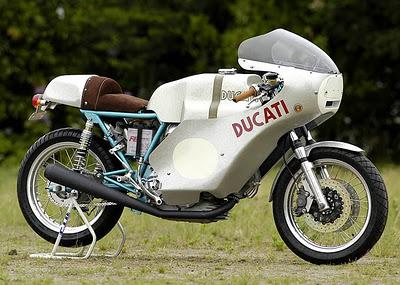 Ducati 750 GT by Neko Mook