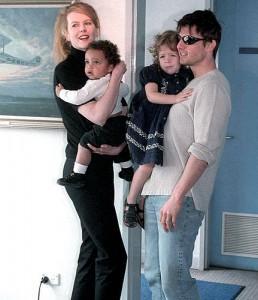 Nicole Kidman e Tom Cruise con i loro figli adottivi 6 febbraio 2001: Divorzio Nicole Kidman e Tom Cruise
