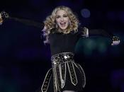 SuperBowl: Madonna, caduta altri disastri…