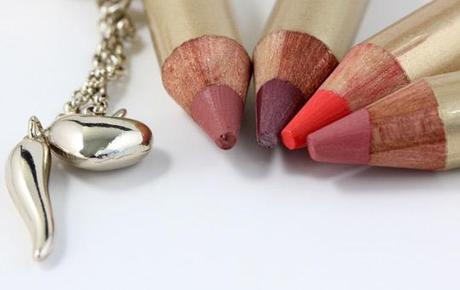 Absolutely frivolous but so nice!!