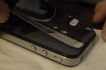 ap1 210x139 Recensione: skin per iPhone 4/4 S, by Maskins skins review Maskins iPhone 4S 