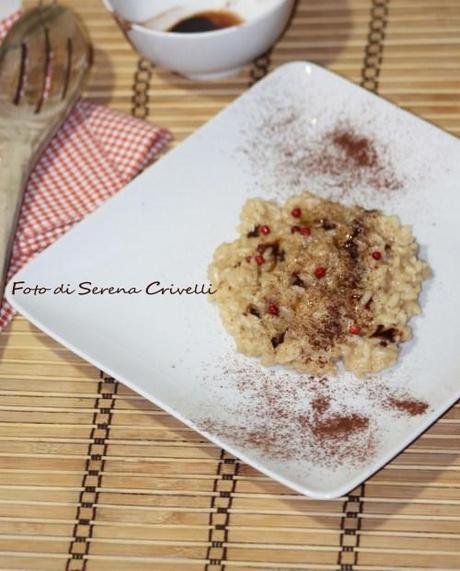 RISOTTO ALL’OLIO AROMATIZZATO AL CACAO AMARO E PEPE ROSA di Dolcipensieri