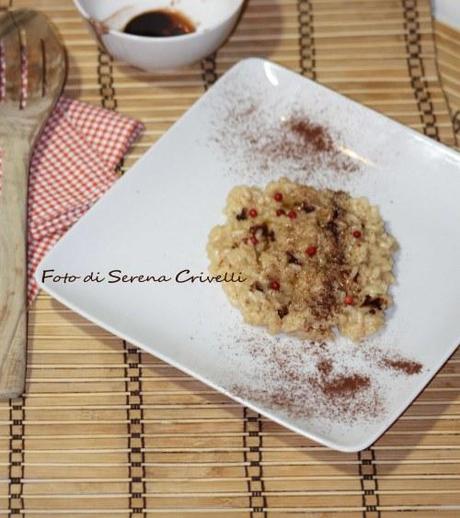 RISOTTO ALL’OLIO AROMATIZZATO AL CACAO AMARO E PEPE ROSA di Dolcipensieri