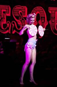 An Evening of Burlesque: Nude alla Meta!