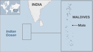 Maldive; crisi nel paradiso delle vacanze. I poliziotti occupano la tv di Stato, il presidente Nasheed costretto alle dimissioni