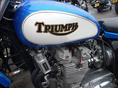 Triumph Trident Tracker