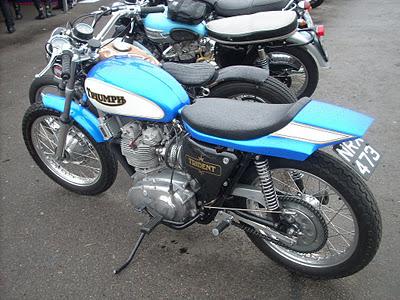 Triumph Trident Tracker