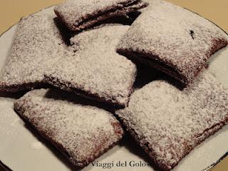 BUGIE AL CACAO CON RIPIENO DI RICOTTA