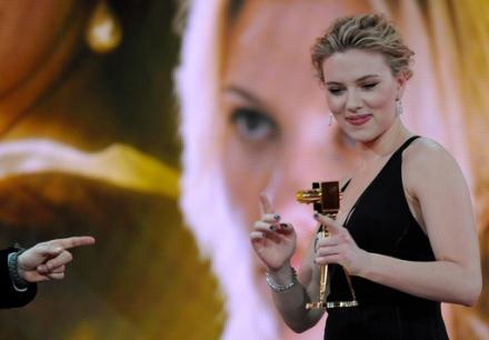 Scarlett Johansson premiata al  “Golden Camera award”