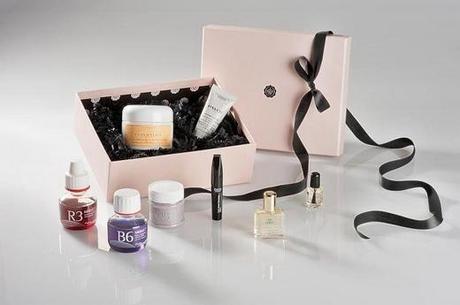 Review // Glossybox Gennaio: una scatola coloratissima e profumata tutta da scoprire