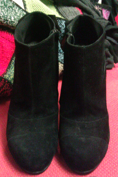 ShoeRoom #40 Benetton Black “Block Heeled” Booties