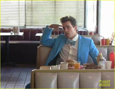 Matt Bomer a Elvis somiglia su GQ Italia (video)