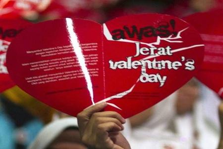 anti san valentino 3 Malaysia, ragazze “anti San Valentino” manifestano. FOTO