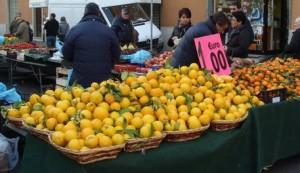 frutta, mercato, bancarelle, arance, limoni
