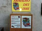 L’armadio libri: Biblioteca -veramente- tutti.