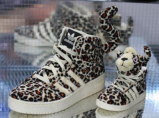 http://www.chezmimifashionremix.com/2012/01/fashion-news-jeremy-scott-adidas.html [del.icio.us]