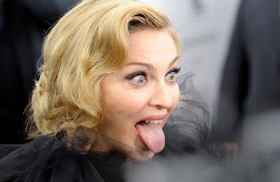 Per Madonna si mette male: stalker scappa dall'ospedale