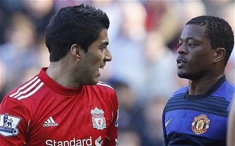 Imbarazzante Suarez,non stringe la mano ad Evra