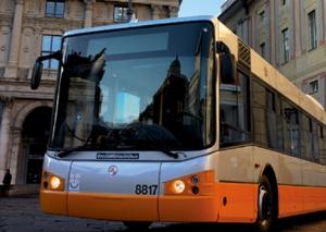 Crime News - Genova: l’autista del bus guida male. Passeggero lo strattona e prende il volante