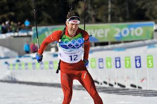 Biathlon: Bjorndalen centra uno storico trionfo, la Makarainen esulta davanti al proprio pubblico