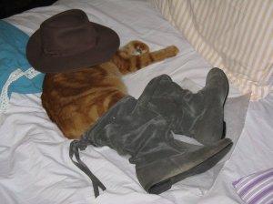 Scoop esclusivo! Il vero Gatto con gli stivali pizzicato in relax…