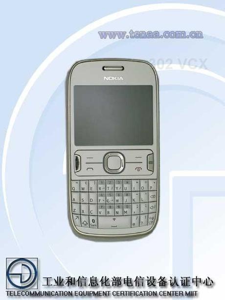 Nokia 302 con tastiera QWERTY (RM-813)