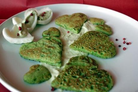 Frittatine di farina di piselli in crema quasi guacamole.