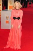 fearne cotton - moschino (scarpe jimmy choo e gioielli h.stern)