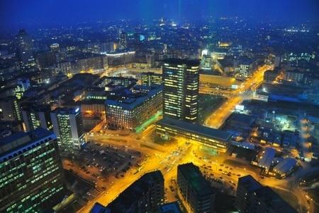 Palazzo lombardia altrasededisera San Valentino in cima a Palazzo Lombardia. Video