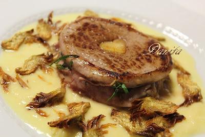 Tournedos dal cuore dolce con fonduta allo zafferano croccante