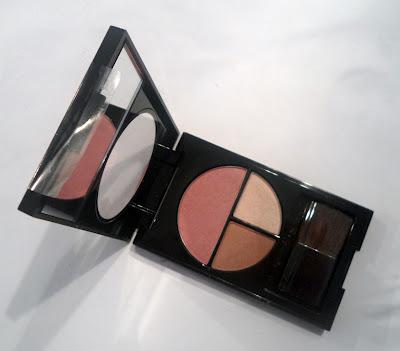 Review&Swatches; Revlon Photoready Sculpting Blush Palette + Photos/Foto