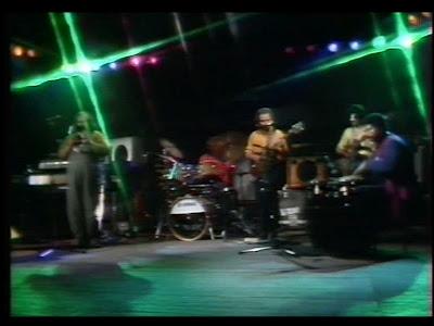 Banco Live, 1980