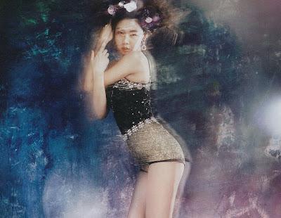 Han Hye Jin in Dolce & Gabbana su W Korea