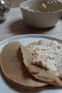 Pancakes di farro in silhouette di crepes con crema di zucca e ricotta