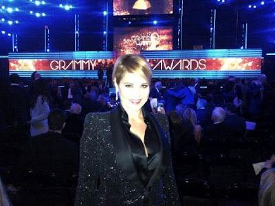 Simona Ventura ai Grammys fa la 