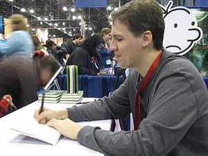English: Jeff Kinney signs copies of 