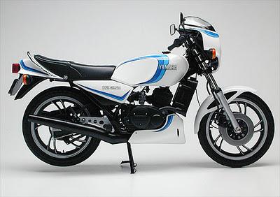 Yamaha RZ 350 by Max Moto Modeling