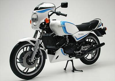 Yamaha RZ 350 by Max Moto Modeling