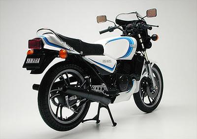 Yamaha RZ 350 by Max Moto Modeling