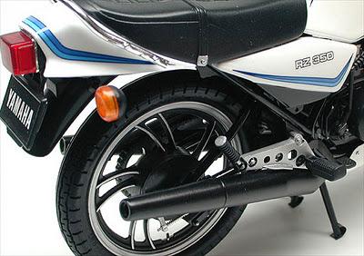 Yamaha RZ 350 by Max Moto Modeling
