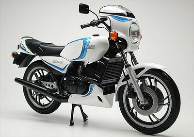 Yamaha RZ 350 by Max Moto Modeling