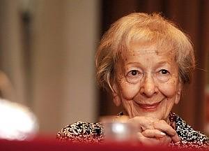 Szymborska bestseller grazie alla poesia in tv