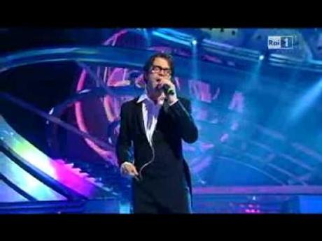 0 Samuele Bersani   Un pallone | Video Testo | Sanremo 2012