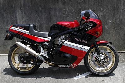 Suzuki GSX-R 750 by Shabon Dama