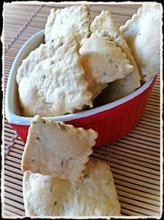 ZuppAh  che freddo che fa!   CON MINI CRACKERS DI KAMUT, SALVIA E ROSMARINO