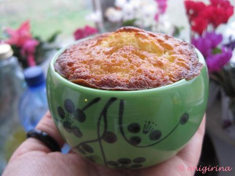 Muffin alla banana con crema alla cannella e Nuova casina