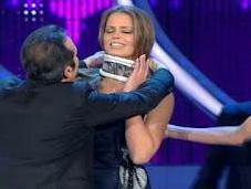 Sanremo 2012: Gianni Morandi collare segreti