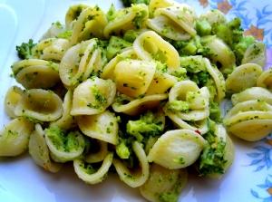 Orecchiette al pesto di broccoli: Cucinando con Simona (4)