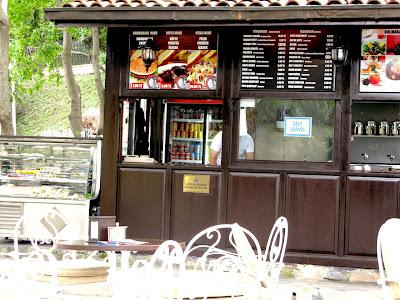 Un kofte in compagnia, Istanbul